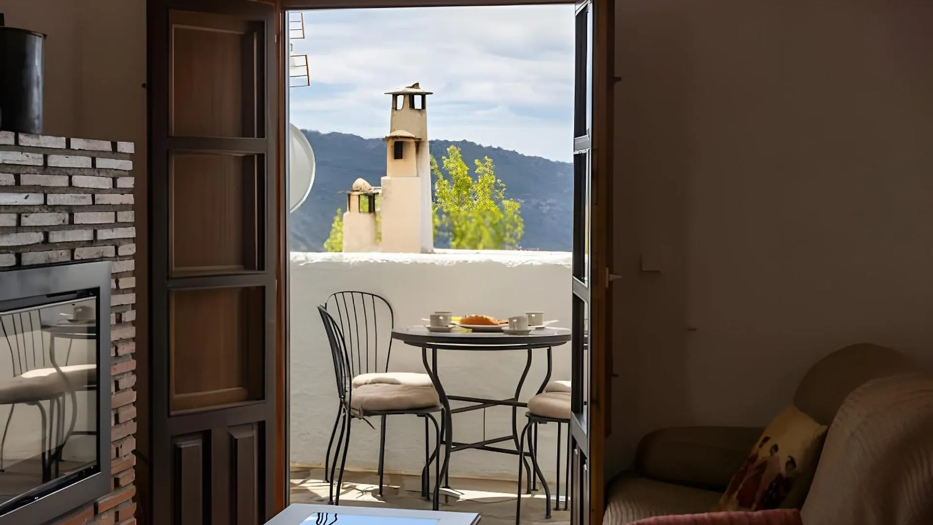 Casa Los Compadres Con Piscina Capileira Spain